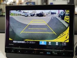 9インチ大画面でバックが苦手な方も安心です。