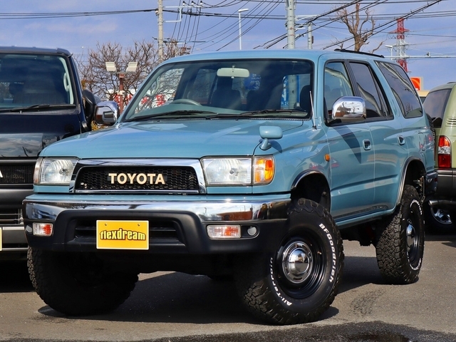 スモーキーブルーにてカスタムされた車両です♪