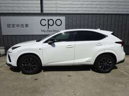 2年間の距離無制限の認定中古車保証が付帯されます。