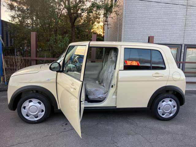 カーナビ・ETC・エンジンスターター・ドライブレコーダーなど、ご希望にお応えできるよう、オプション多数取り揃えております。おクルマのことなら何でもお任せください！