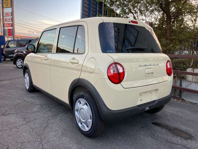 国交省の代わりに車検認定ができる「陸運局指定工場」の資格をもっており、熟練の整備士や国家資格を持った整備士が揃ってます！