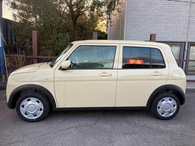 カーナビ・ETC・エンジンスターター・ドライブレコーダーなど、ご希望にお応えできるよう、オプション多数取り揃えております。おクルマのことなら何でもお任せください！