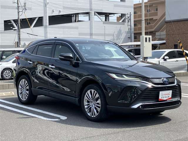 荷物をたっぷり載せて広々ドライビング♪夏でも冬でも、アウトドアやショッピングを思い切り楽しみましょう！