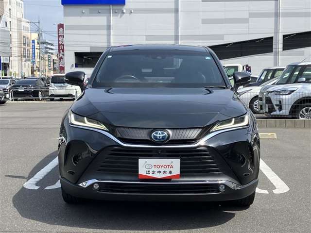 おひとり、恋人、ご友人、ご家族など、少人数でも大人数でもお出かけが楽しめます。この車で楽しいドライビングライフを送りましょう♪