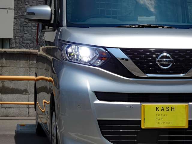ご契約車両はすべてエンジンオイル交換後のご納車となります。各車両に合わせたエンジンオイルを使用いたします。