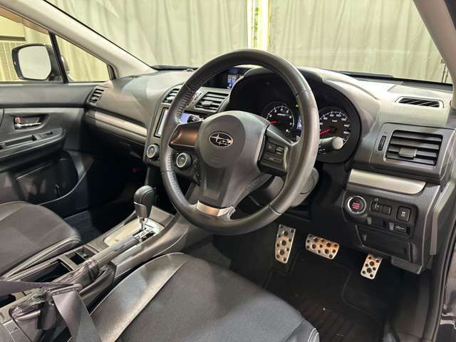 当店のこだわりはズバリ「価格」です。車両仕入れにとことんこだわり、良質な車両を安く取り揃えております。