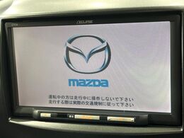 【純正ナビ】人気の純正ナビを装備しております。ナビの使いやすさはもちろん、オーディオ機能も充実！キャンプや旅行はもちろん、通勤や買い物など普段のドライブも楽しくなるはず♪