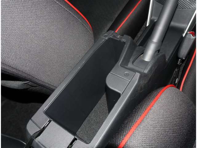 センターコンソールです！