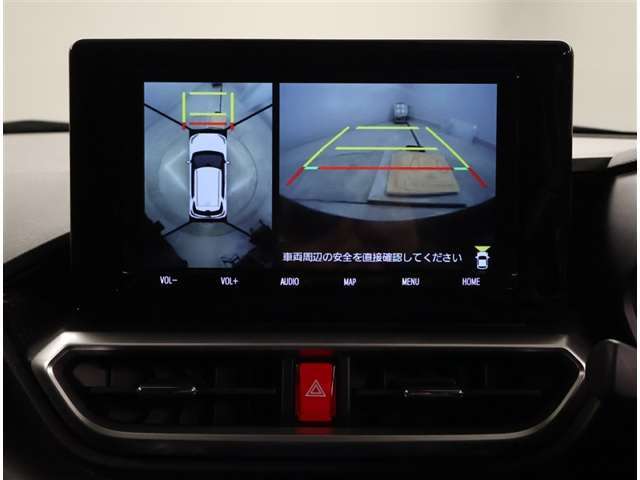 バックカメラで車庫入れも安心☆　頼りすぎ注意です♪