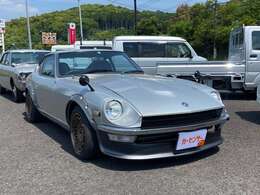 経験豊富なスタッフが厳選したお車のみをお取り扱いしております。ご購入後のアフターサービスも安心してお任せください。