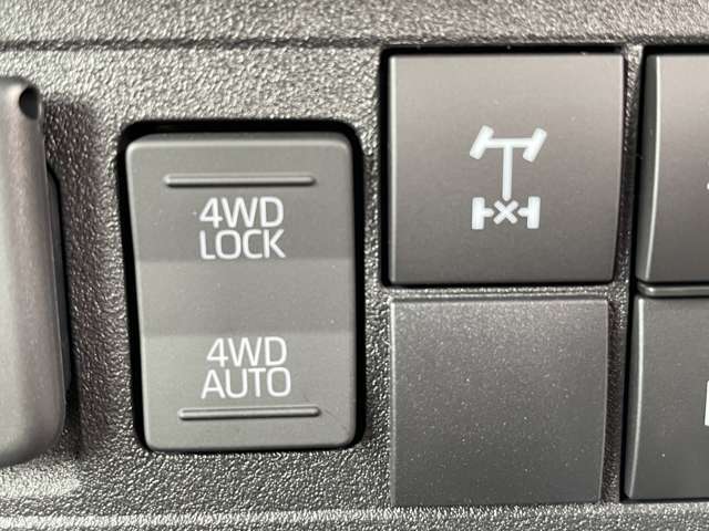 パートタイム4WDで必要に応じて駆動変更が可能！