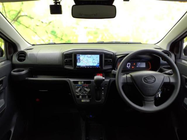 「この車の写真をもっと見たい」「状態が気になる」「この装備はついている？」どんな小さな疑問でもお気軽にお問い合わせください！