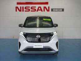 宮崎日産高鍋店をご覧頂き誠に有難う御座います。弊社ひとめぼれ仕様車は外装に日産純正ボディーコート施工、内装防臭抗菌コート施工、さらに全窓撥水加工施工。とても綺麗な中古車をお客様にお届けいたします！