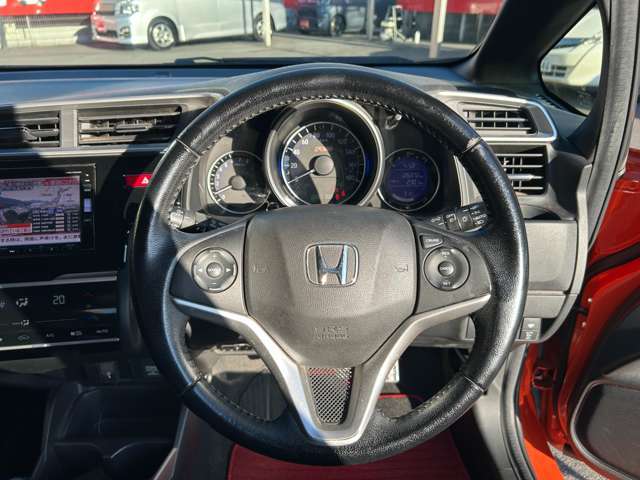 スレもなく、まだまだ綺麗な状態を保っています。