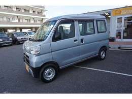 こだわりの修復歴なし車メインの厳選仕入れ・内装クリーニングに関しても力を入れております。禁煙車率常時9割以上達成しております。