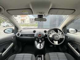 洗練されたインパネデザインが魅力！質感の高い素材と使いやすさを兼ね備えたインパネは、乗るたびに気分が高まる上質な空間を演出。見た目だけでなく操作性にも優れており、ドライバーも同乗者も快適に過ごせます。