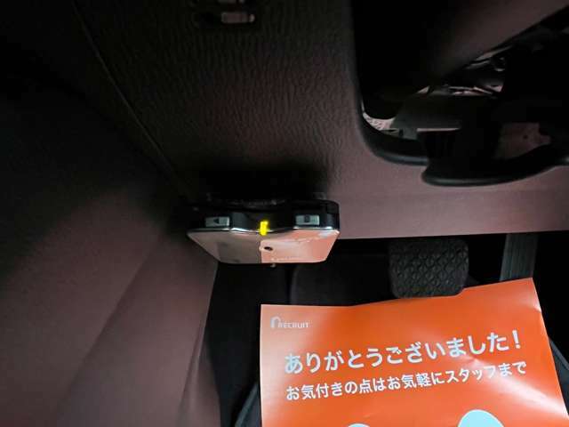 運転席左側足元にはETCも付いてますよ！