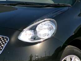 明るくデザイン的なヘッドライト☆あなたの安全を守ります。