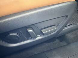 フロントシートは心地よいフィット感と程よいホールド性を両立。今までになく快適な運転を楽しめるマツダ自慢のシートです。