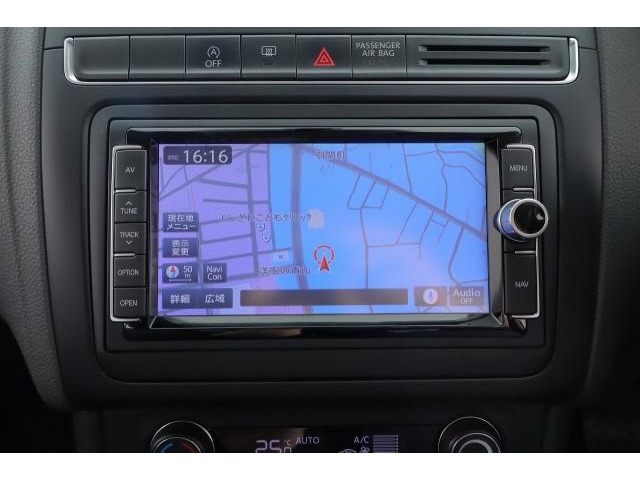 Volkswagen純正ナビゲージョンシステム「714SDCW」自然な対話で目的地を設定できる音声認識技術に対応したAVナビゲーションシステム。