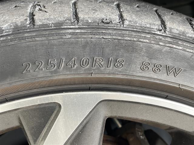 【その他】このクルマ限定で使える装備品が付いています！使い方などはぜひ実際に店舗にお越しいただき、専門スタッフにお尋ねください！