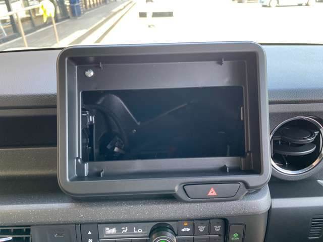 ケイカフェはオールメーカーのお車を取り揃えておりますので、1度のご来場でオールメーカーのお車を実際に見て比べていただくことが出来ます。試乗車も多数ご用意しておりますので、楽しく乗り比べしましょう！