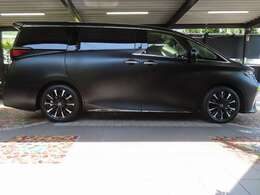 （注目ポイント）■TOYOTA新車生産時有償スペシャルオーダー純正架装オプション：新開発ペイントプロテクションフィルム施工車両（ベースカラー・ブラック ColCode＃202：セミマット艶消し黒仕様：MOP価格950,000円）