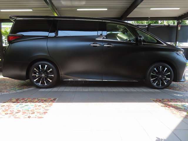 （注目ポイント）■TOYOTA新車生産時有償スペシャルオーダー純正架装オプション：新開発ペイントプロテクションフィルム施工車両（ベースカラー・ブラック ColCode＃202：セミマット艶消し黒仕様：MOP価格950,000円）