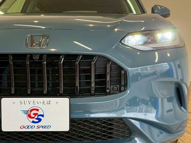 LEDヘッドライト搭載。夜道も明るく照らします。