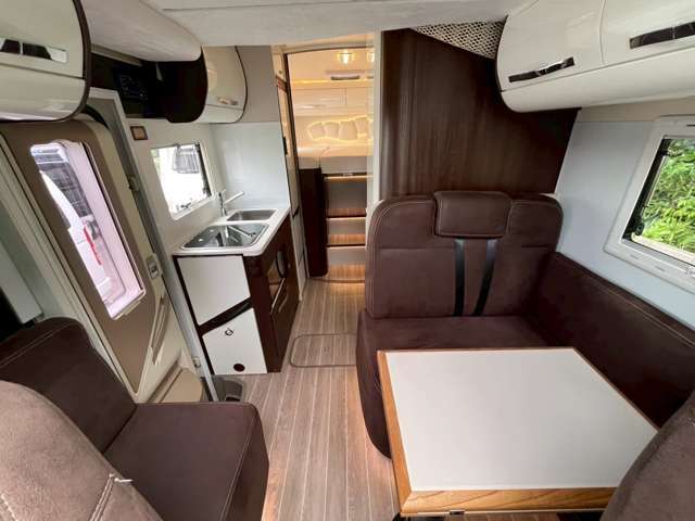 弊社では車両価格に以下の費用が含まれます→登録費用・整備点検費用・架装部の点検費用・行政書士料・車検申請費用・1年保証（一部除外車種あり）納車準備費用・詳しくはスタッフまで！