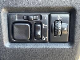 安心の全車保証付き！（※部分保証、国産車は納車後3ヶ月、輸入車は納車後1ヶ月の保証期間となります）。その他長期保証(有償)もご用意しております！※長期保証を付帯できる車両には条件がございます。