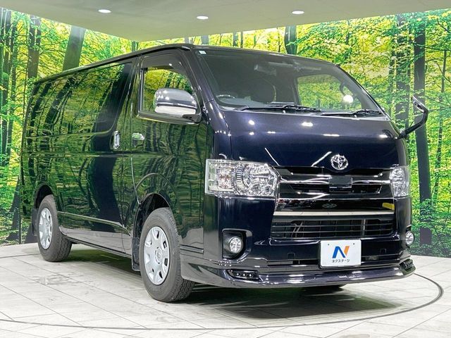 大好評のボディコーティング「弾スプラッシュコート」もご納車までに施工可能。通常のガラスコートと異なる、耐久年数6年の無機質ガラスコーティングが、ボディをキレイな状態に保ってくれます。
