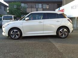 当店では、スペーシア・ハスラー・アルト・ワゴンRなど人気の軽自動車から、スイフト・クロスビー・ソリオなどの普通車まで、多彩なスズキ車を取り揃えています。