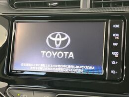 【純正ナビ】人気の純正ナビを装備しております。ナビの使いやすさはもちろん、オーディオ機能も充実！キャンプや旅行はもちろん、通勤や買い物など普段のドライブも楽しくなるはず♪