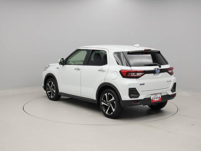 納車の前にはエンジンオイル、オイルエレメント、エアクリーナー、クーラント、バッテリー、ワイパーゴムのチェックまたは交換を行います！