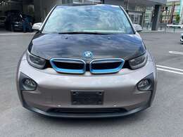 現在お乗りのお車の査定も実施しております。国産車、輸入車関係なくご相談ください。