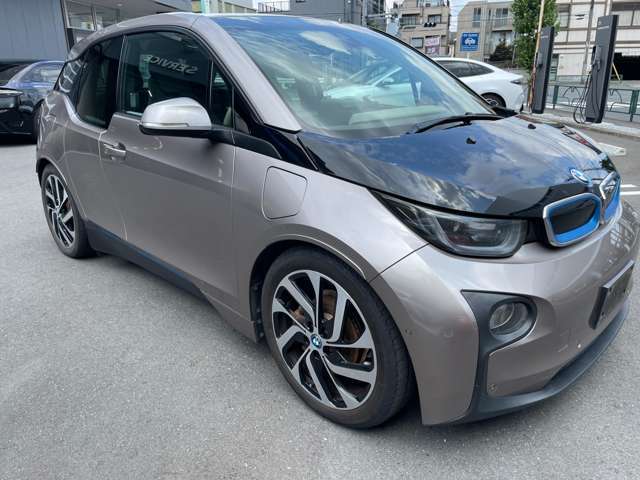 当店ではボディコーティングも承っております。現在のお車や乗り換えしたお車でもお気軽にご相談ください。