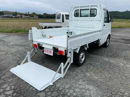 車検はもちろん、新車・中古車・板金・保険・買取etc...買取にも力を入れておりますので、お気軽にご相談ください。ご希望の、車種・グレード・色・ご予算などぴったりのお車をお探しする事も出来ます。