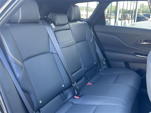 気になる車はすぐにお問い合わせください！画面右側の0066から始まる無料ダイヤルからお問い合わせ下さい！専門スタッフがお車のご質問にお答えいたします！