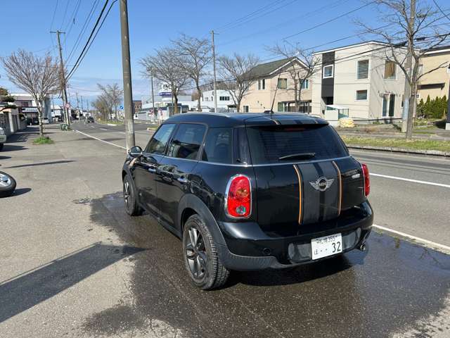 お客様へ少しでもキレイな状態で納車するために、オートジャパン札幌では美装に特に力を入れております。