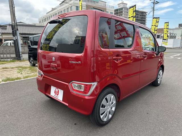 右斜後ろです！