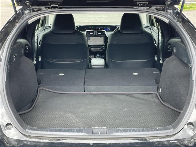 乗せる人数、荷物によってシートをアレンジすれば、ダンボールなどの大きい荷物や、釣り具などの長尺物も載せられそうですね！