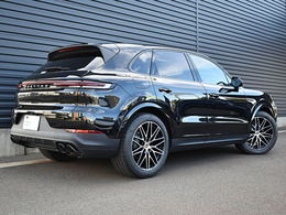 エクステンデッドエクステリアパッケージ (ハイグロスブラック)