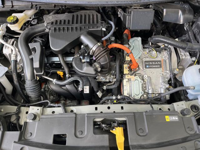親切・丁寧な専門メカニックスタッフが応対！・車検・点検整備・事故等の修理などアフターサービスも安心。お車のカスタマイズもネクステージのサービススタッフまでご相談ください！