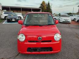 国産の軽自動車から輸入車まで幅広く仕入れをし、出来るだけ多くのお客さまとお車がマッチングするように努めています♪