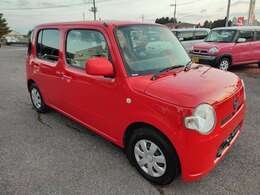 当店は2店舗あり、宝木本町店が多くの台数を展示しております！国産車～輸入車まで★お求めやすい価格帯でご提供させていただきます！