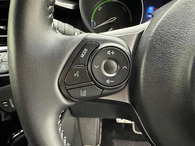 【運転席操作部】快適なドライブを楽しむための機能が装備されています！運転席から触れるので、使いやすいです！除菌プランいれていただくと、さらに清潔で安心していただけます！