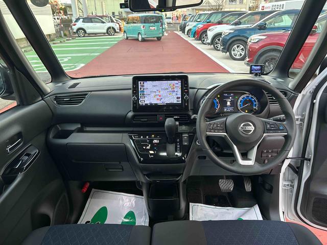 中古車を買うことの　「ご不安」　「ご心配」　も一緒に解決させてください♪　ディーラーならではの　ご「安心」　「ご満足」　を提供いたします。