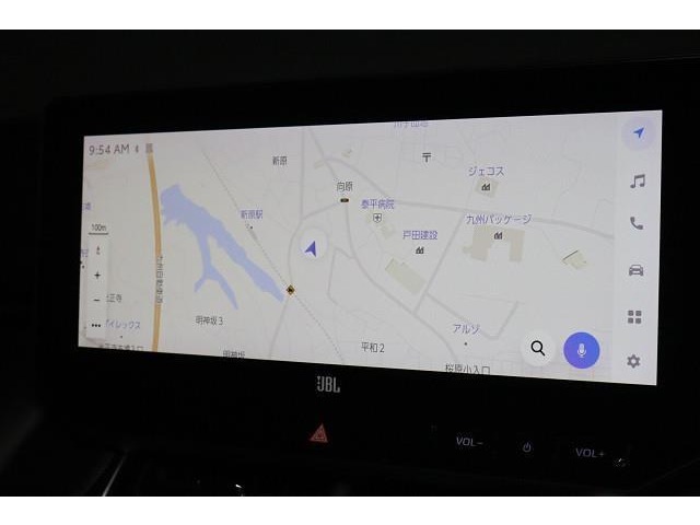 大画面の『ナビゲーションシステム』を装備！　大きな地図画面や迫力ある映像がお楽しみいただけます。（機種によりナビやコネクトサービス等ご利用の際は別途契約が必要となる場合があります）