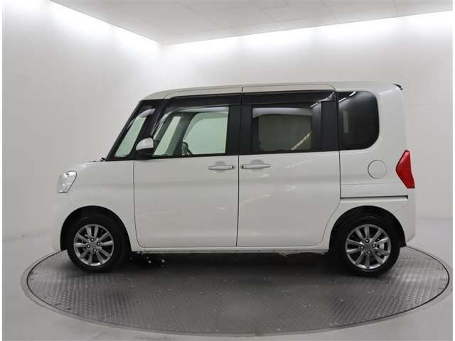 クルマの状態を徹底検査して公開！中古車は1台ずつコンディションが違います。トヨタでは中古車の総合評価や内外装の状態などをひと目で分かるよう、プロの検査員が実施した車両検査証明書をご用意しています。